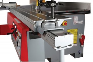 Formatinės pjovimo staklės FKS 400VP-3200