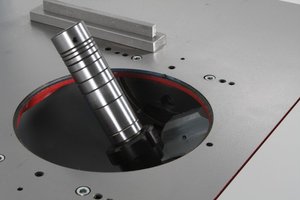 Frezavimo staklės FS 300SFP