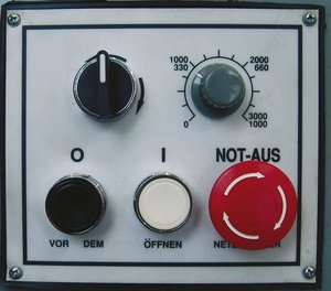 Tekinimo staklės D1300F