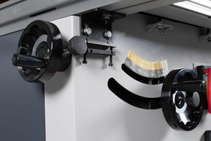 PKS-250PN Formatinės diskinės medienos staklės
