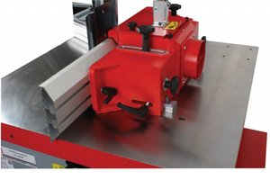 Frezavimo staklės FS 300SP