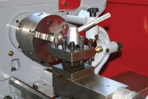 Tekinimo staklės ED 1000 N